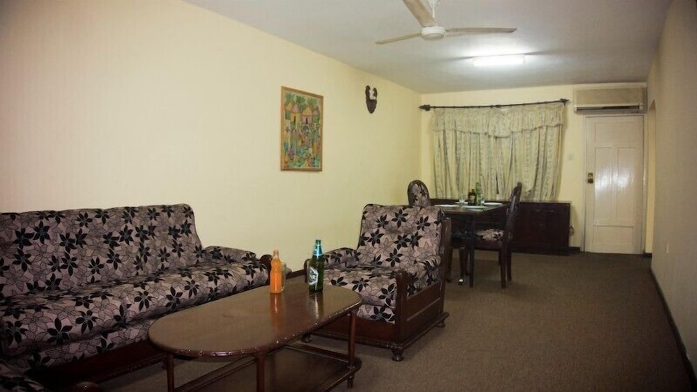 Pekan Hotel 59/71