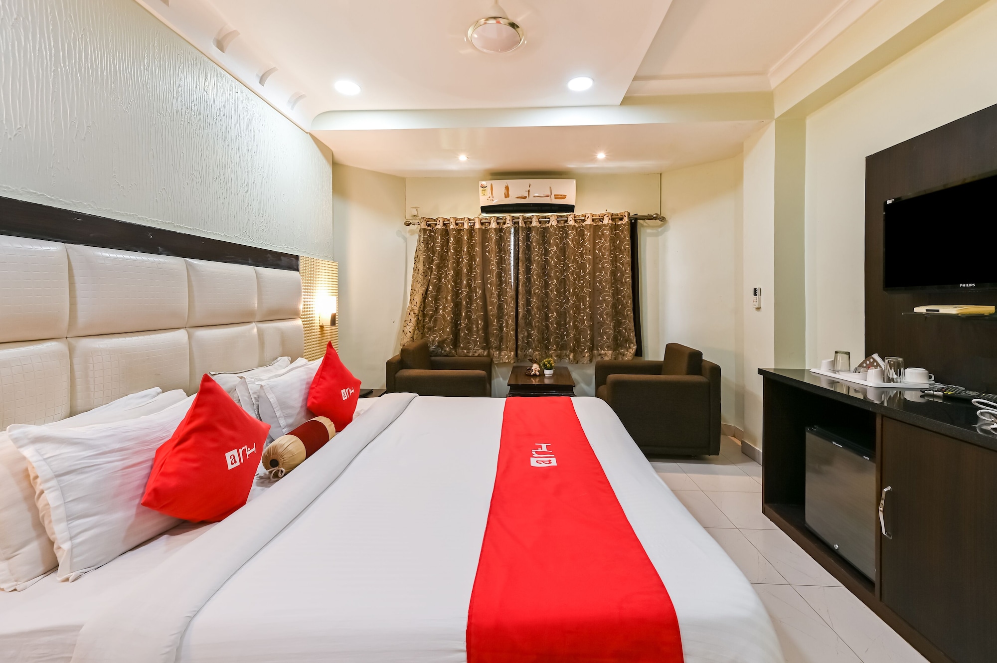 Deluxe, Double Bed