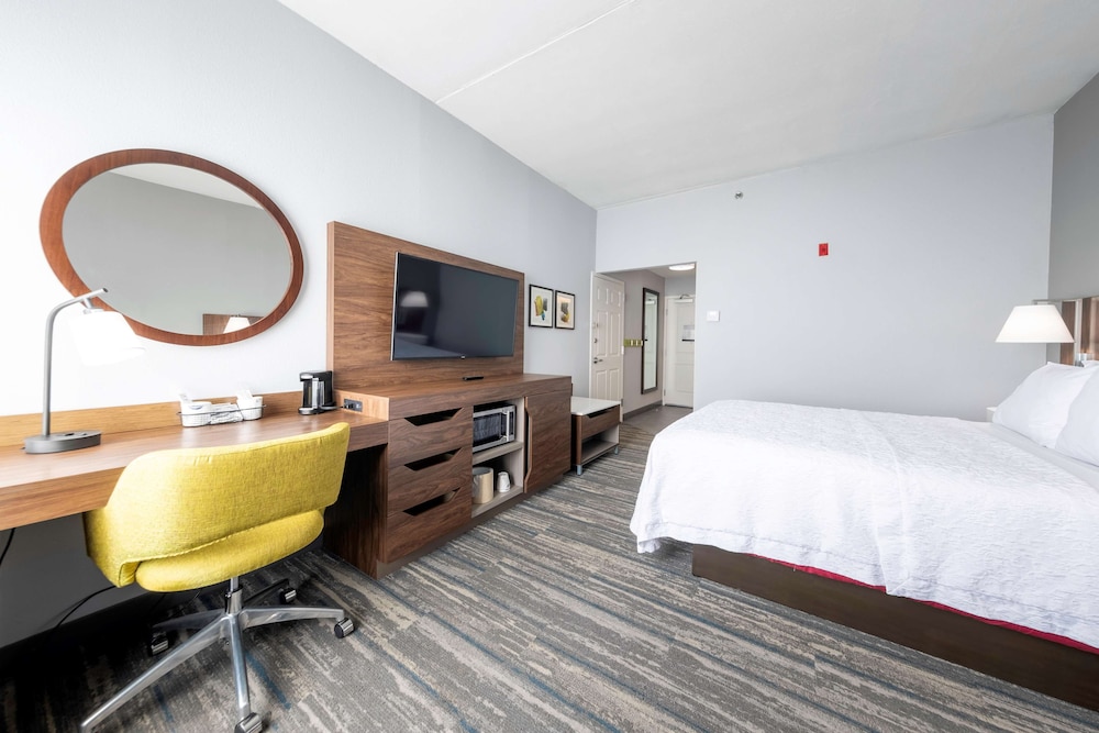 Hampton Inn Swedesboro Philadelphia 24/53