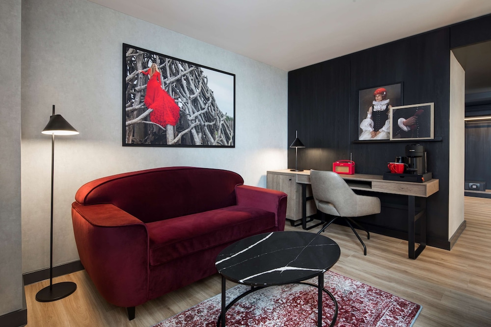 Radisson RED Hotel, Liverpool 32/50