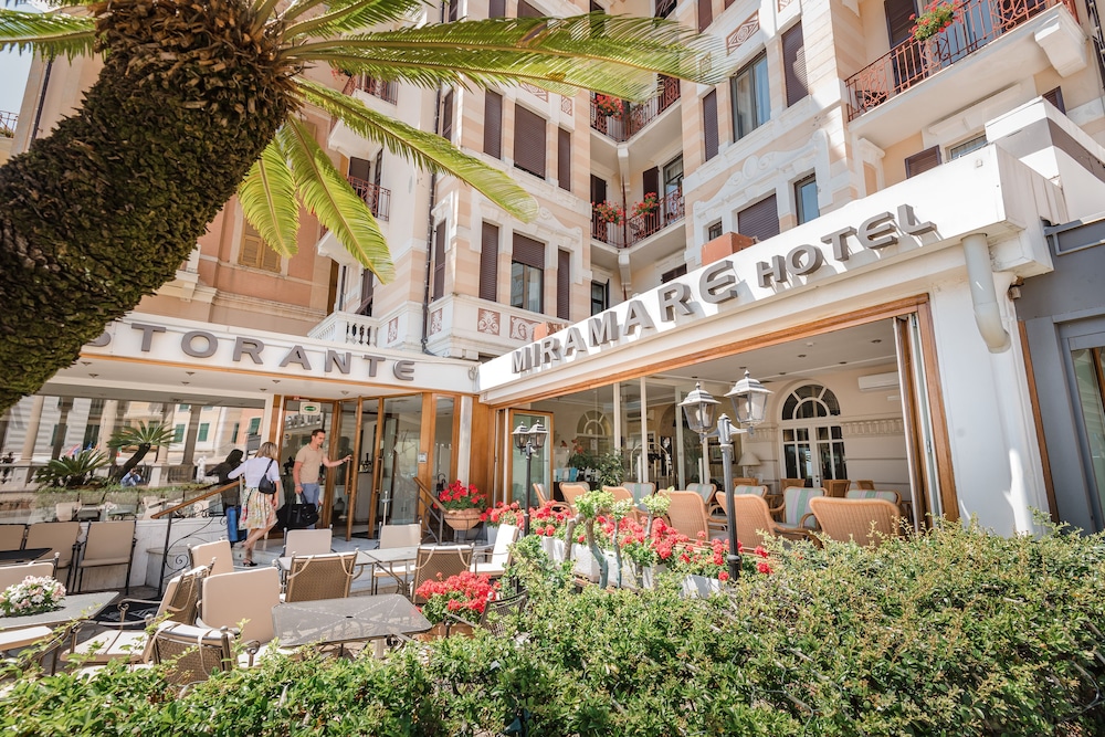 Miramare Hotel 3/42