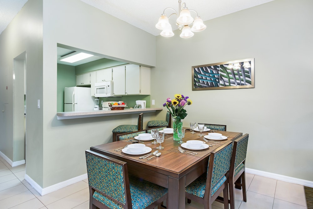 Alhambra Villas 15/29