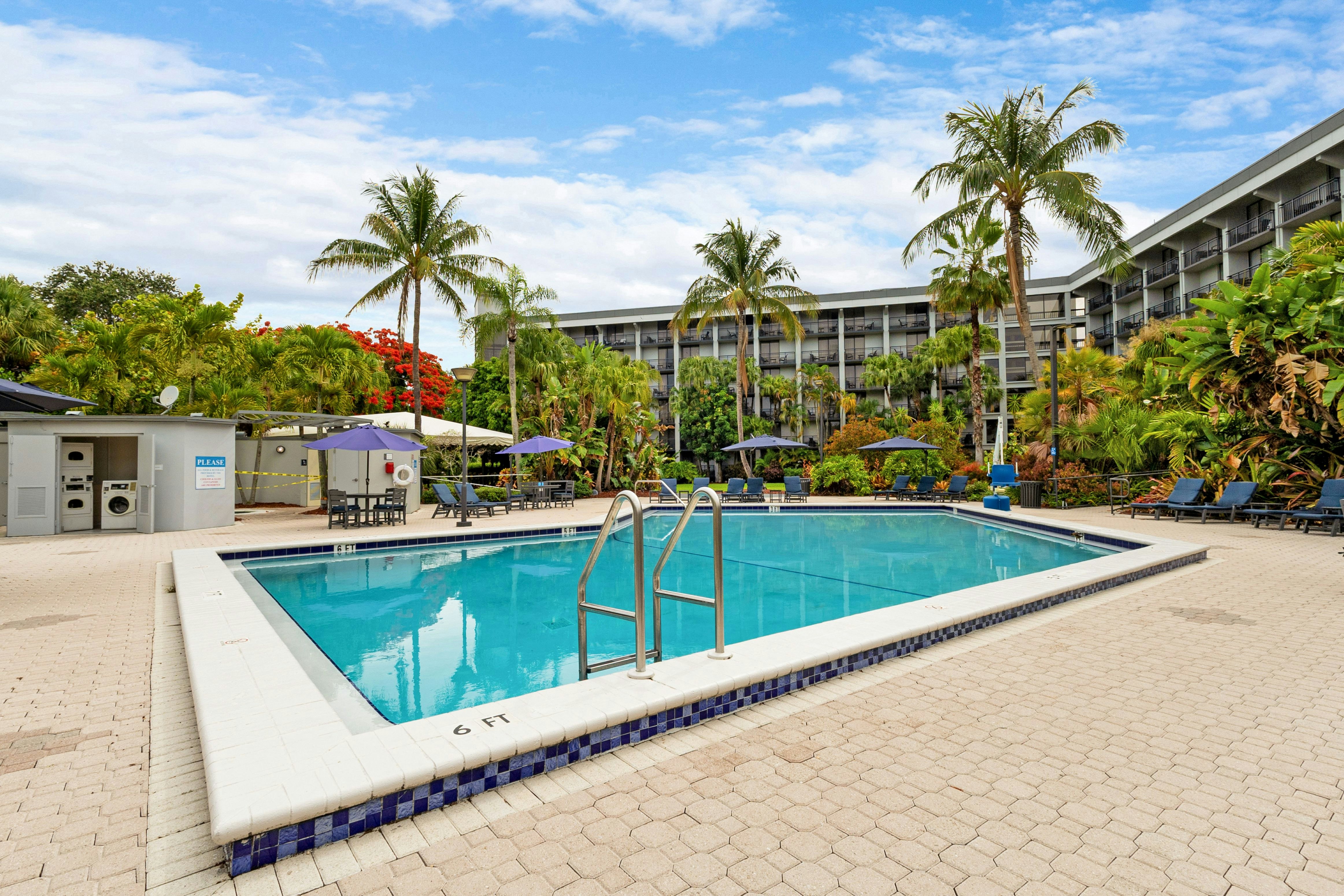 Doubletree By Hilton Hotel And Executive Meeting Center Palm Beach Gardens 55/56