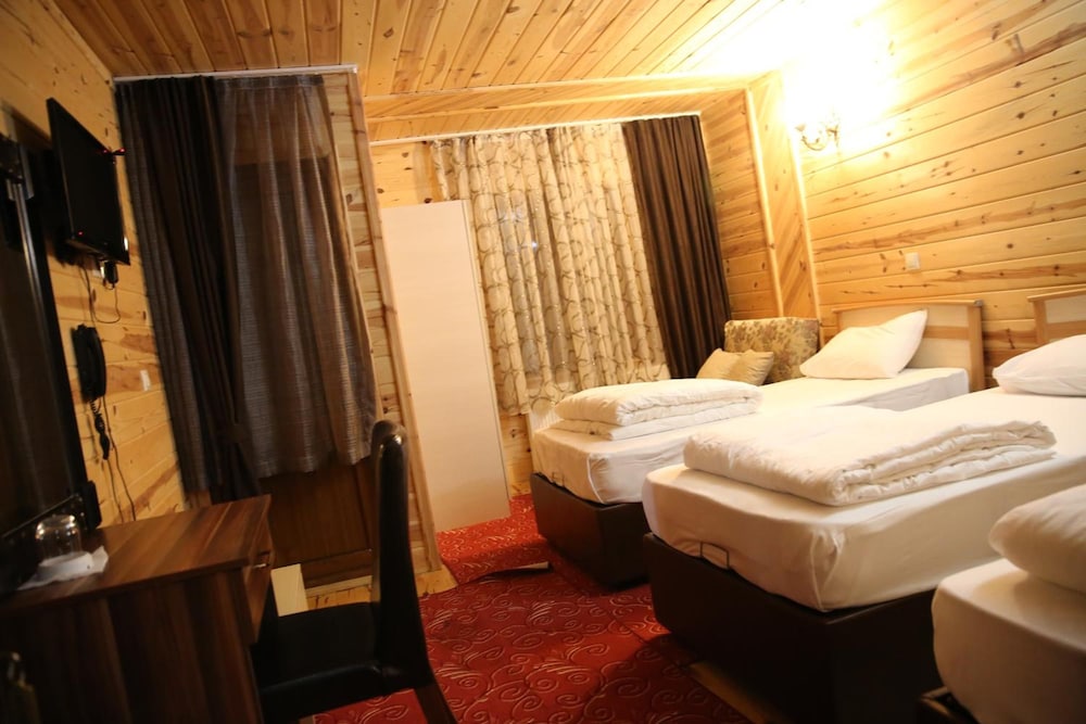 Yedigoller Hotel & Restaurant 15/47
