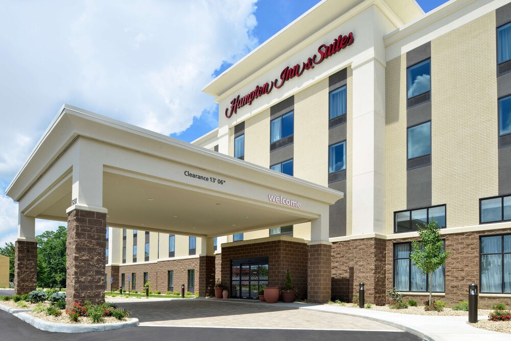 Hampton Inn & Suites Cincinnati-Mason 1/31