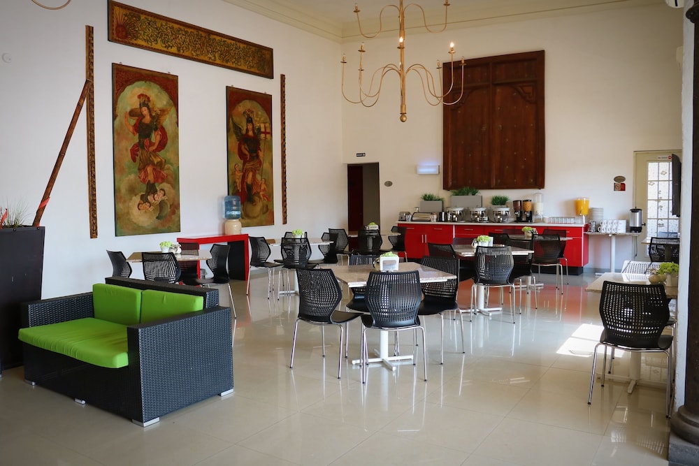 Zar Queretaro Hotel 12/33