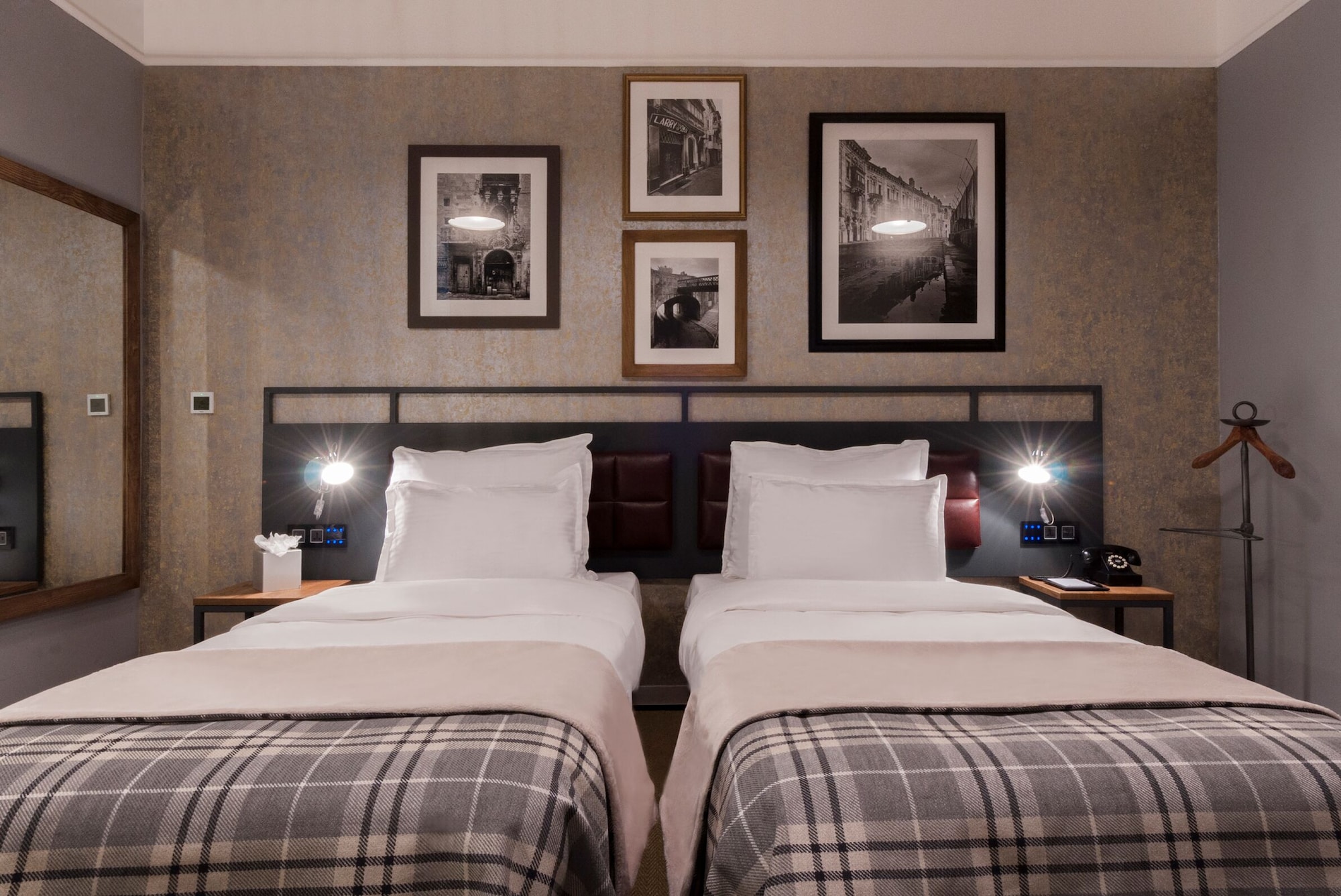 COMFORT, DOUBLE OR TWIN BED