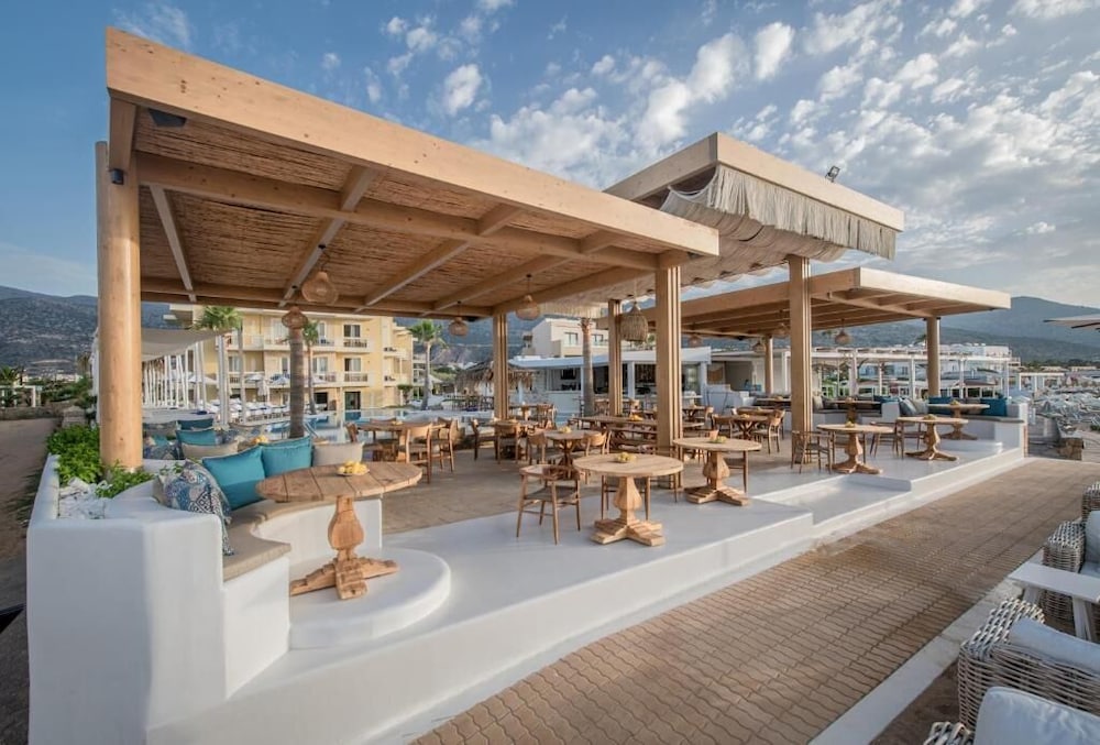 Parthenis Beach Apartments 6/50