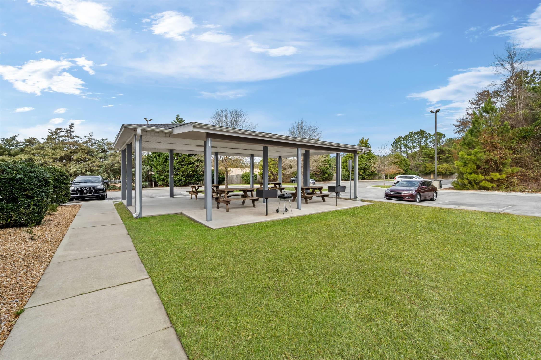 Suburban Studios Near Camp Lejeune 20/21