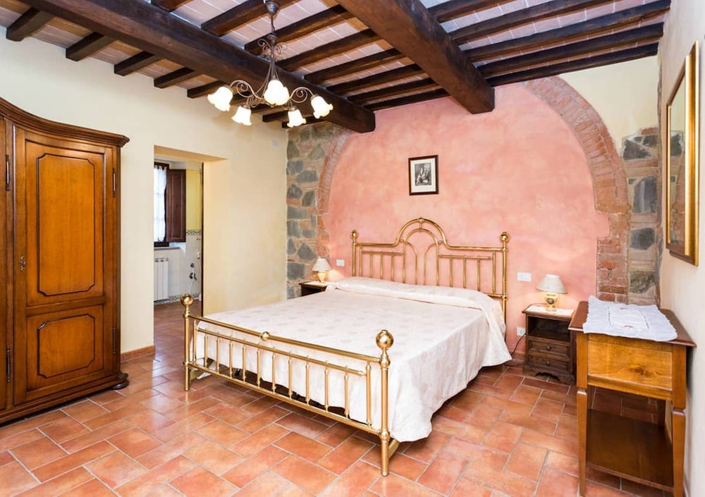 1 BEDROOM, APARTMENT