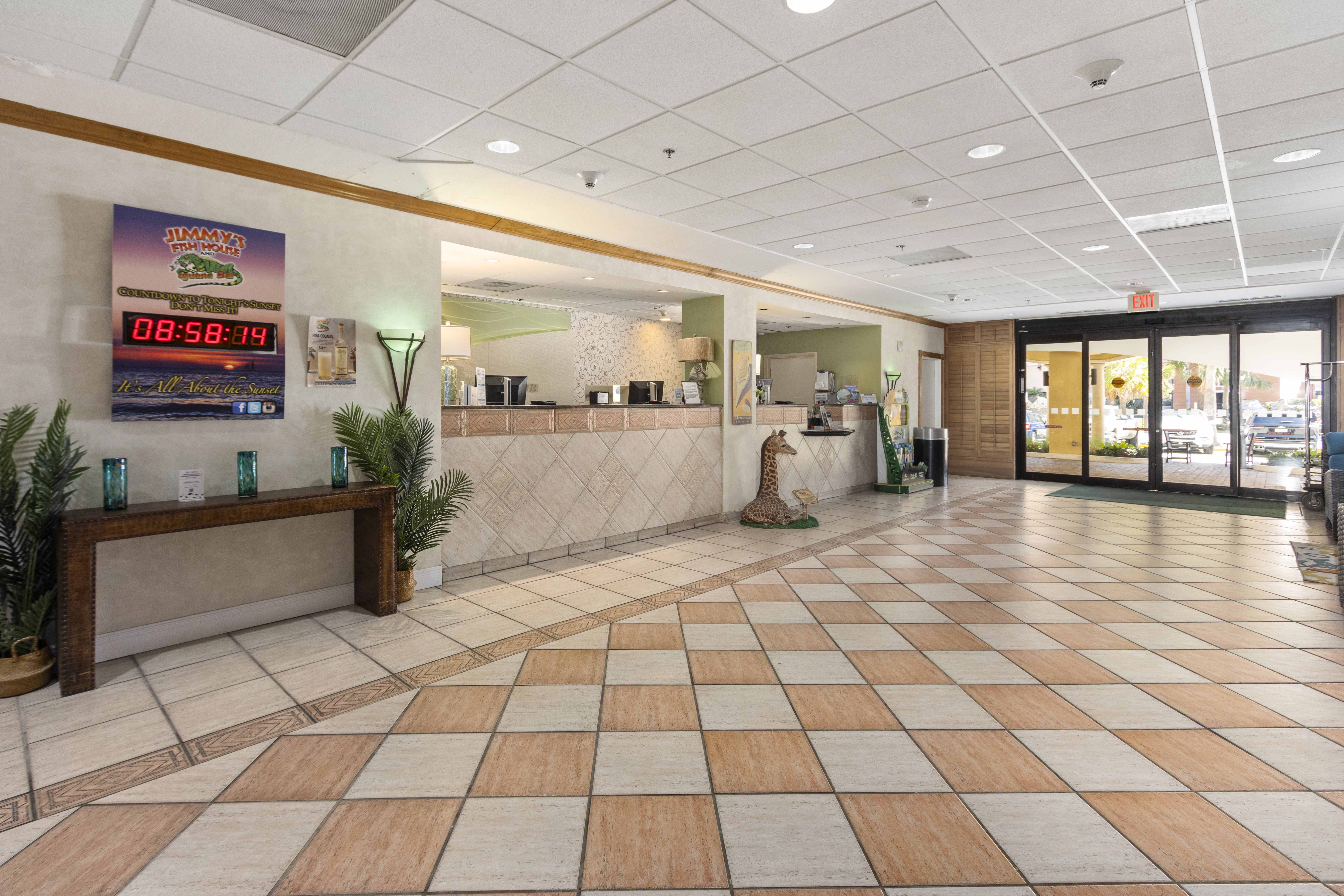 Holiday Inn Hotel and Suites Clearwater Beach 8/50
