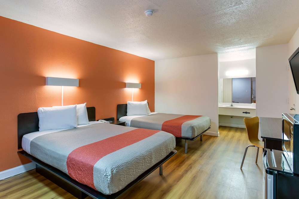 Motel6 Gainesville, FL 31/60