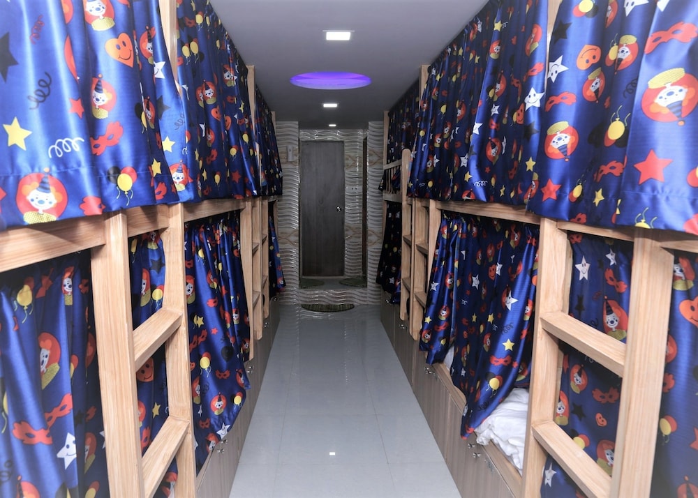 Delta Dormitory 22/28
