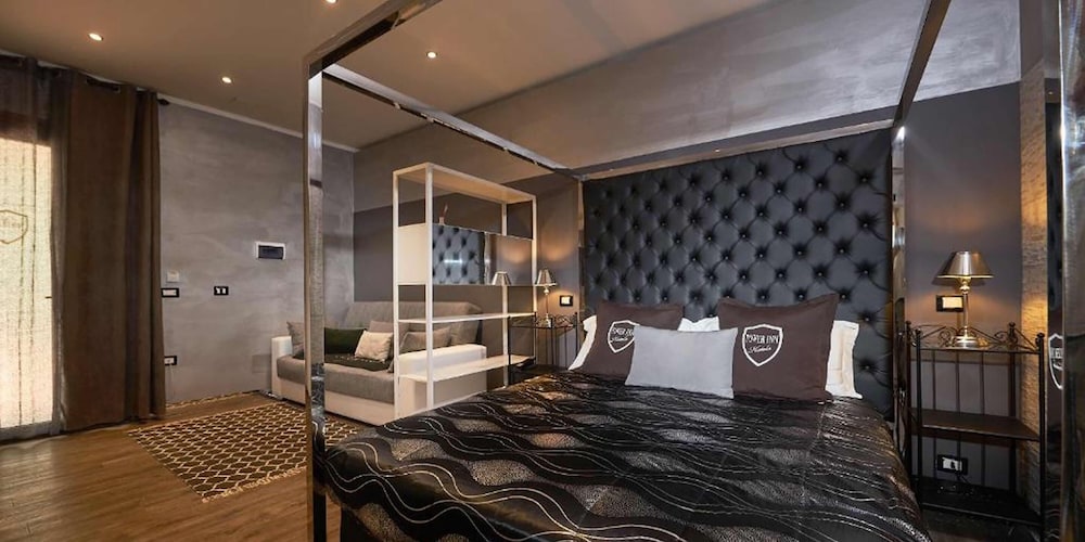 VILLA TOWER INN 43/73