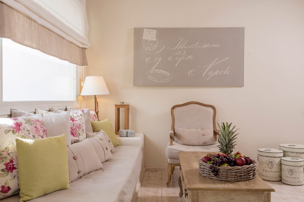 Vencia Boutique Hotel 55/83