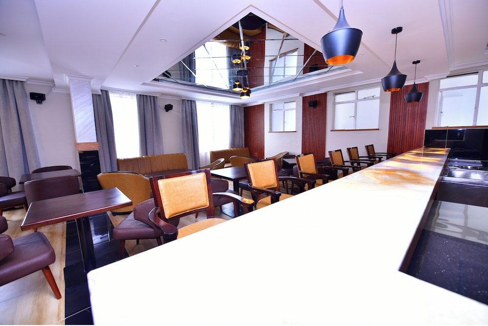 Olive Gardens Nairobi 28/34