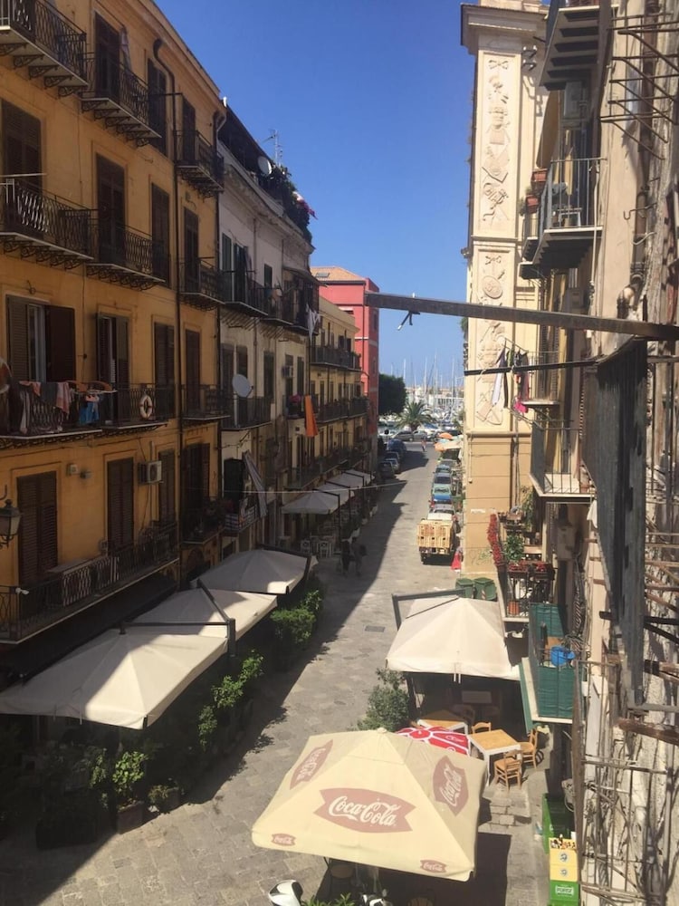 La Serenissima Hotel 34/44