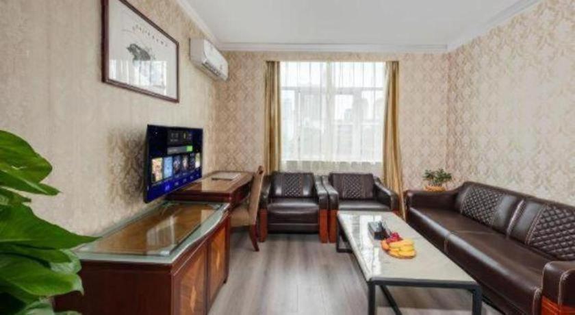 Zhen Xing Hotel 36/51