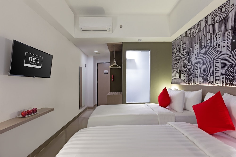 Room at Hotel NEO Gading Solo, SURAKARTA