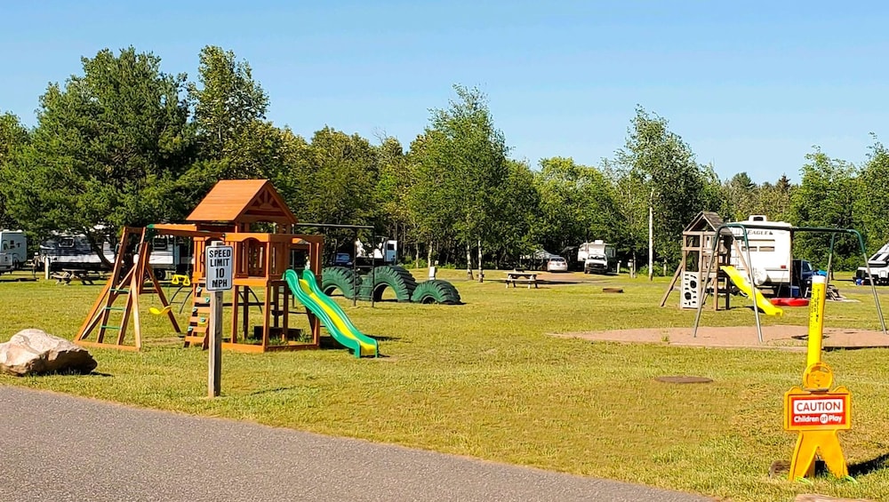 Jasper Ridge Inn Ishpeming 48/75