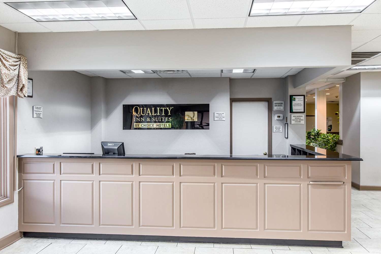 Quality Inn & Suites Conference Center 3/19