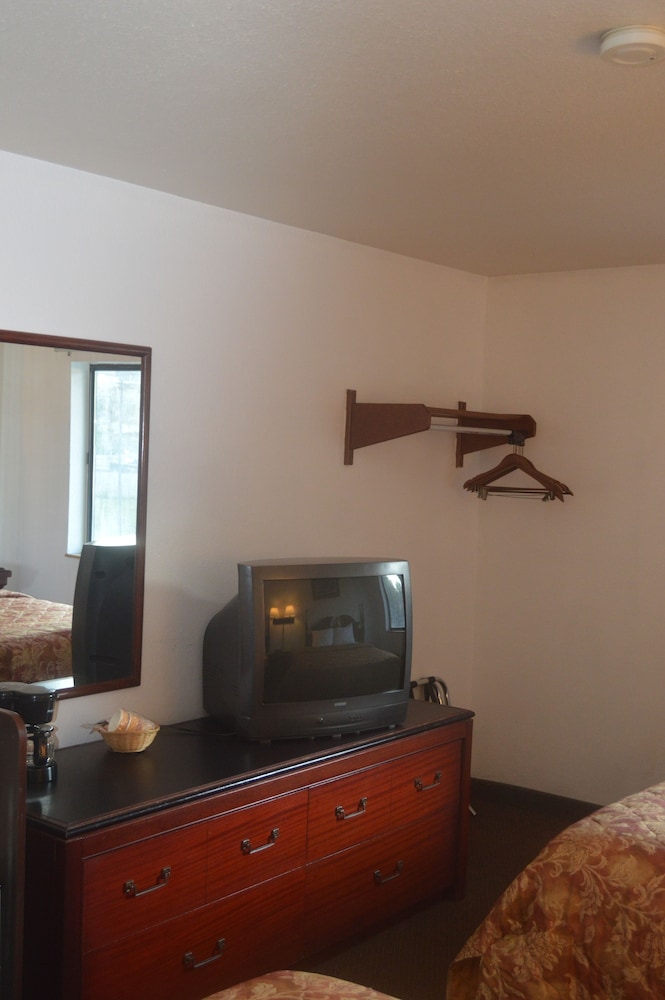 American Elite Inn 47/66