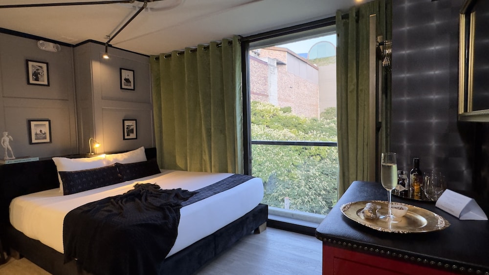 Hotel Helene 11/50