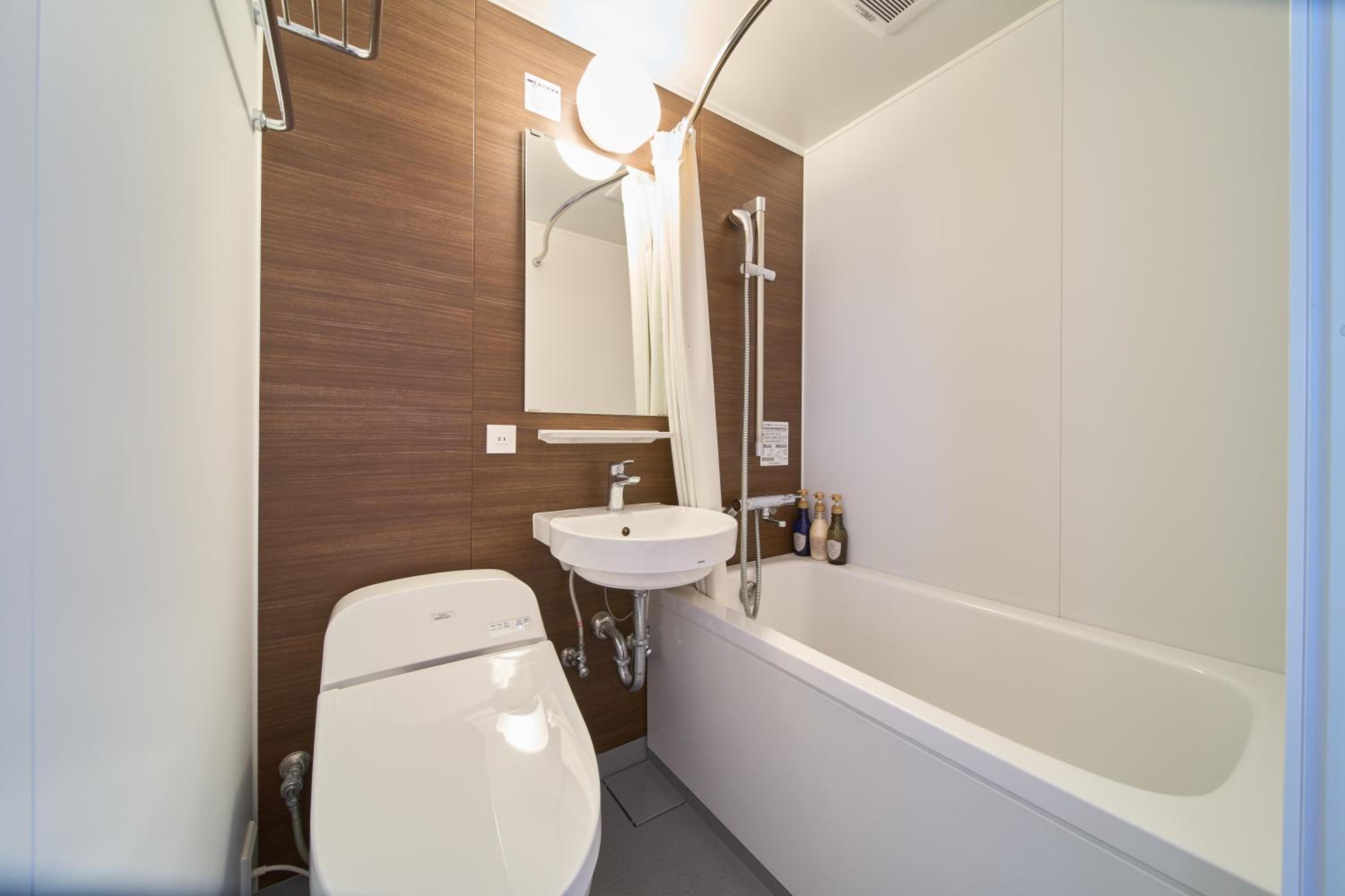 Moderate, Double Bed, Smoking، Meitetsu Inn Nagoya Kanayama Annex 2/2
