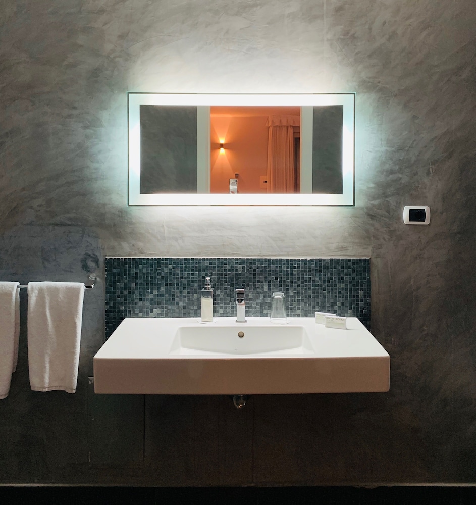 La Suite Hotel Spa X 49/50