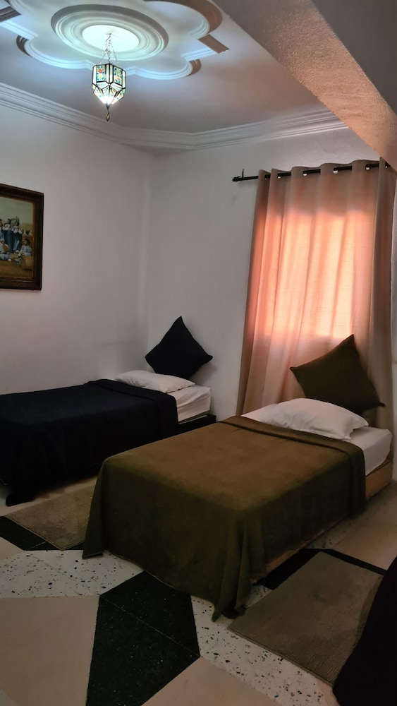 Appart Hotel Larbi 34/45