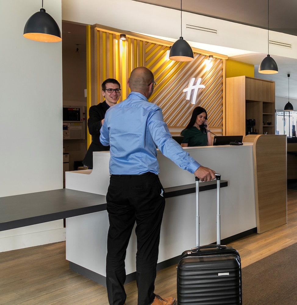 Holiday Inn Perpignan 10/75