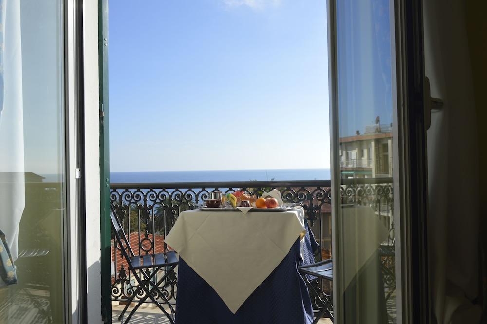 Hotel Morandi 41/50