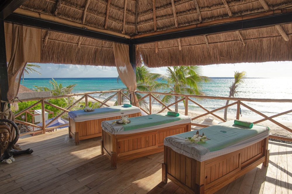 Mvngata Beach Hotel 22/50
