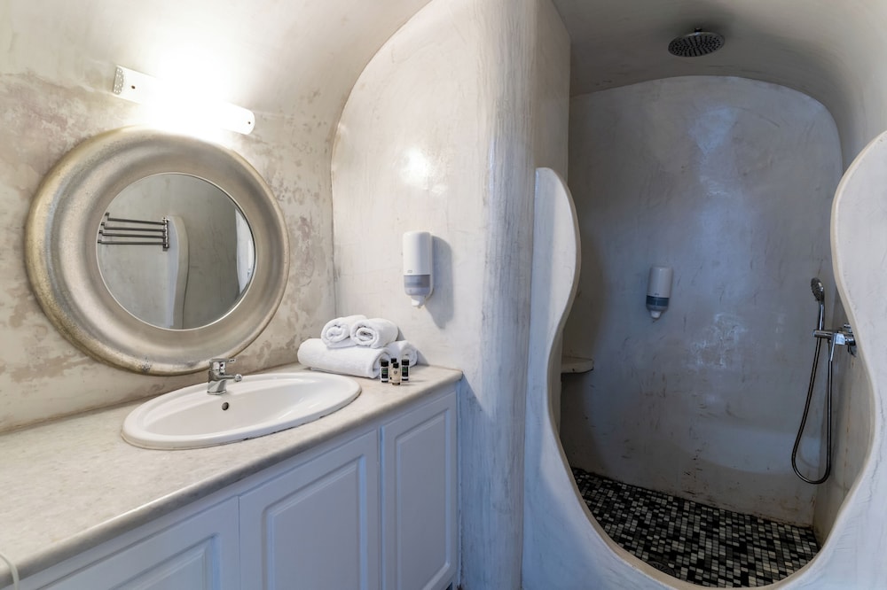 Vogue Suites 99/100