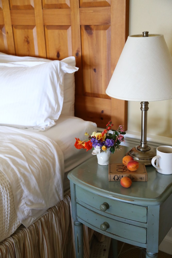 Outlook Inn On Orcas Island 39/68
