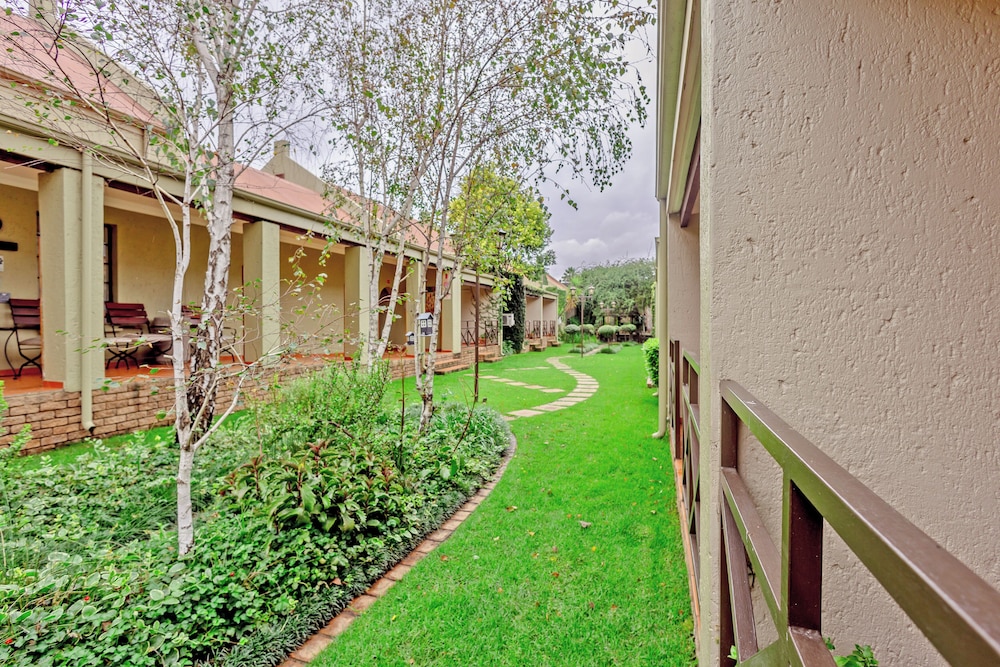 Afrique Boutique Hotel O.R. Tambo 46/50
