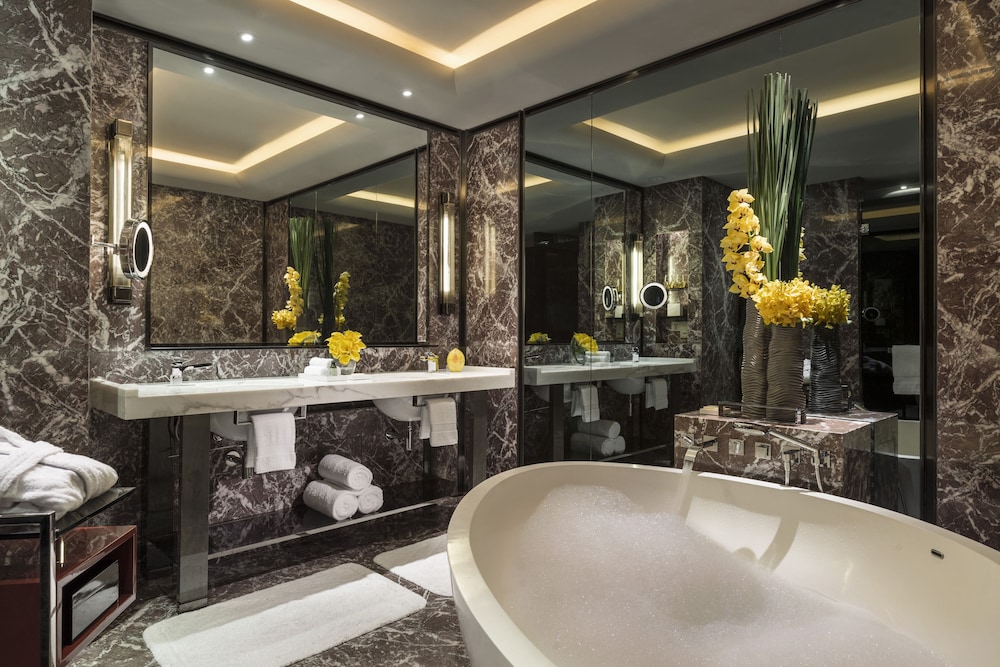Four Seasons Hotel Guangzhou 8/56