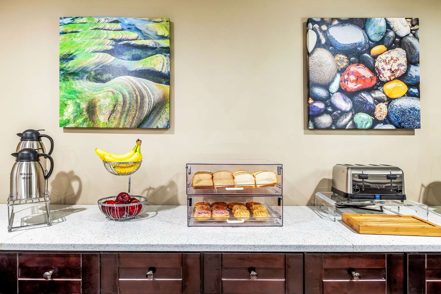 Van Wyck Hotel & Suites Near JFK Airport 28/46