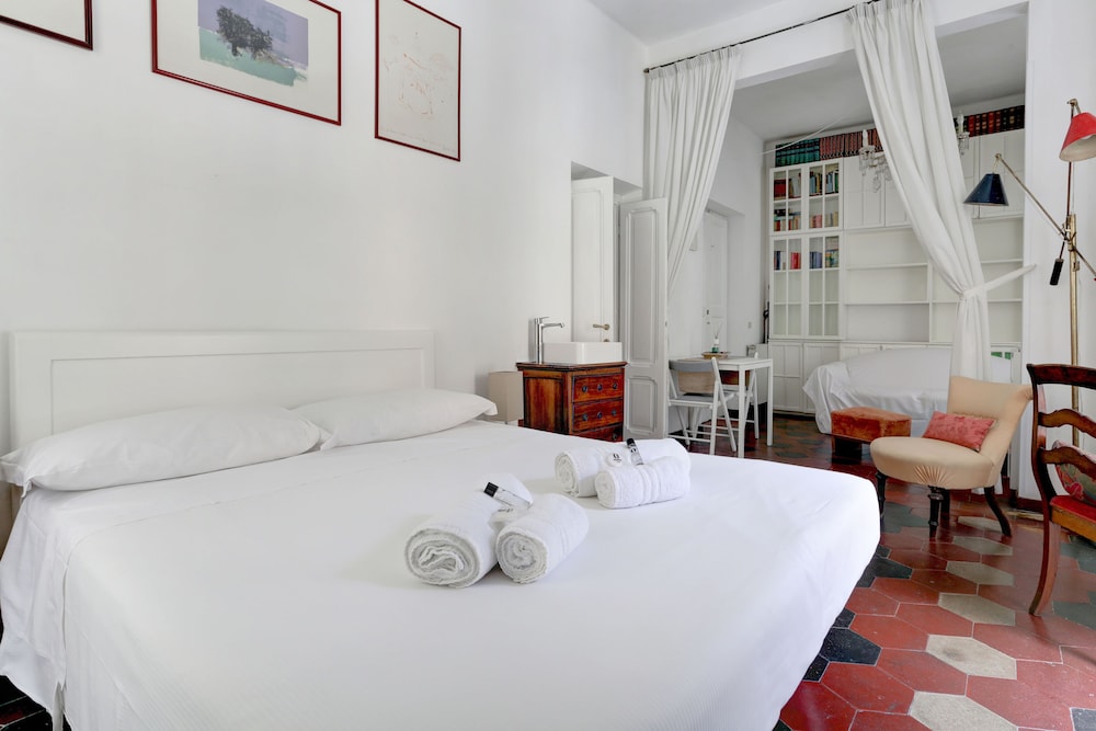 Charming, Studio, Double Bed
