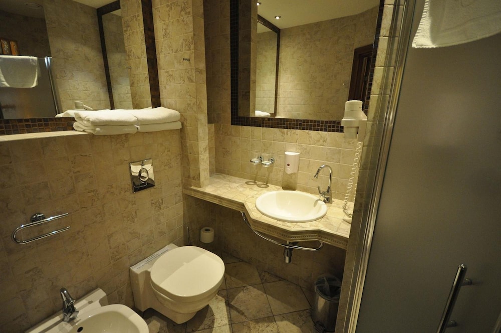 Hotel Wawel 8/60