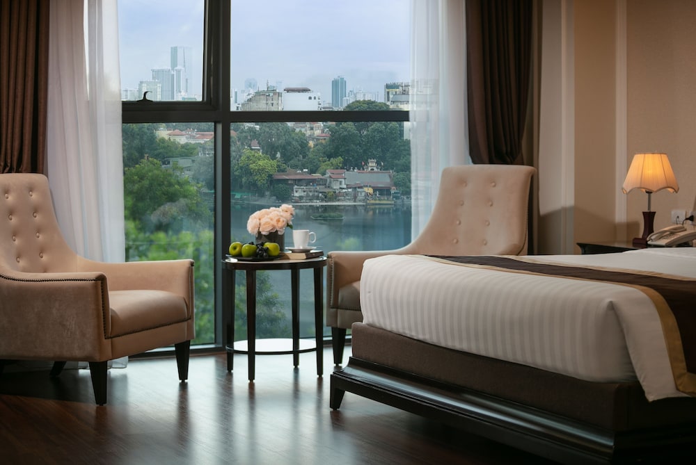 Adonis Hotel 26/55