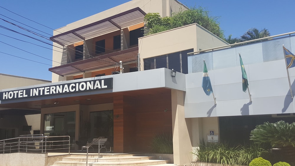 Internacional Hotel 4/35