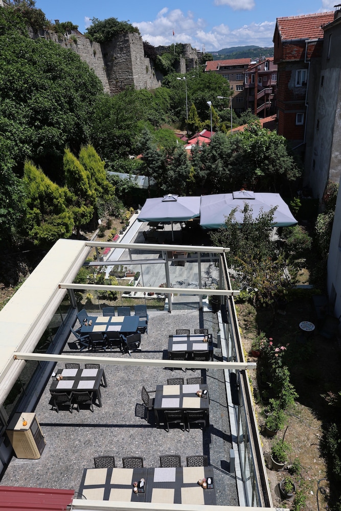 Sardinia Hotel 3/50