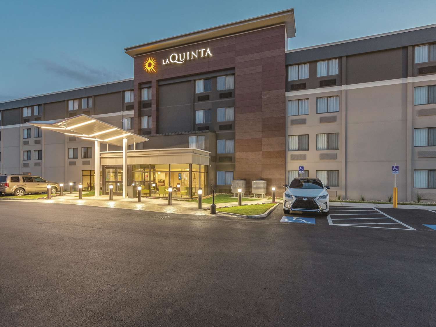 La Quinta Inn And Suites By Wyndham Salem Nh 32/42