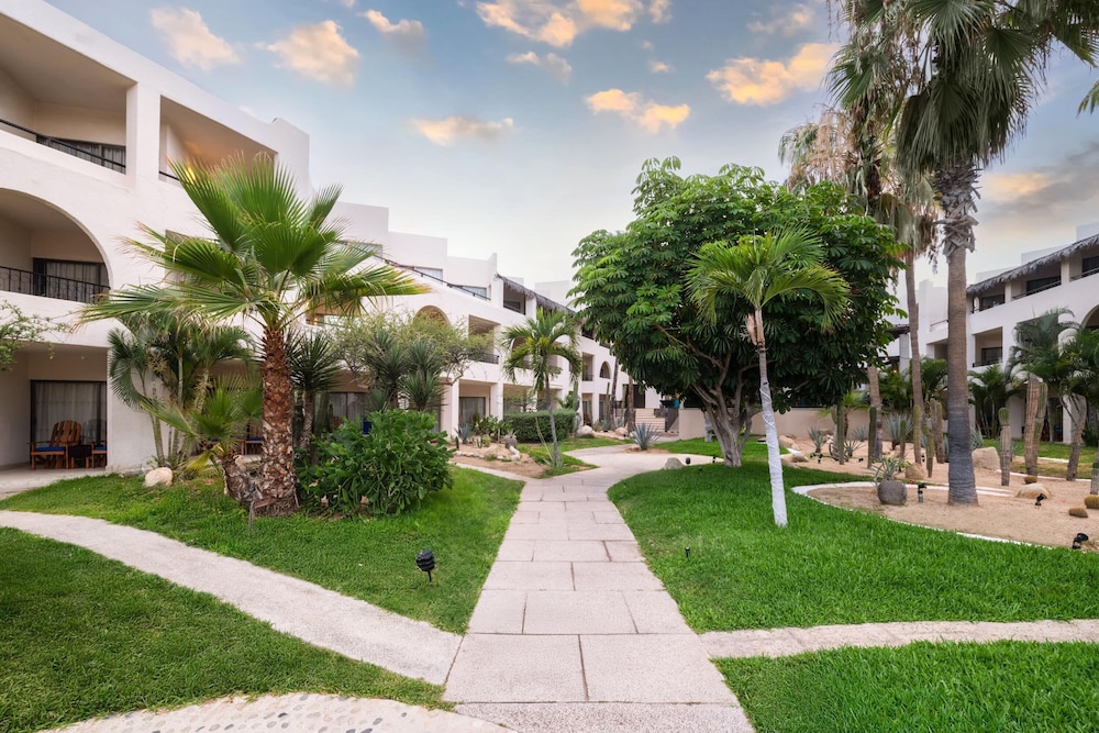 Grand Decameron Los Cabos a Trademark All Inclusive Resort 45/48