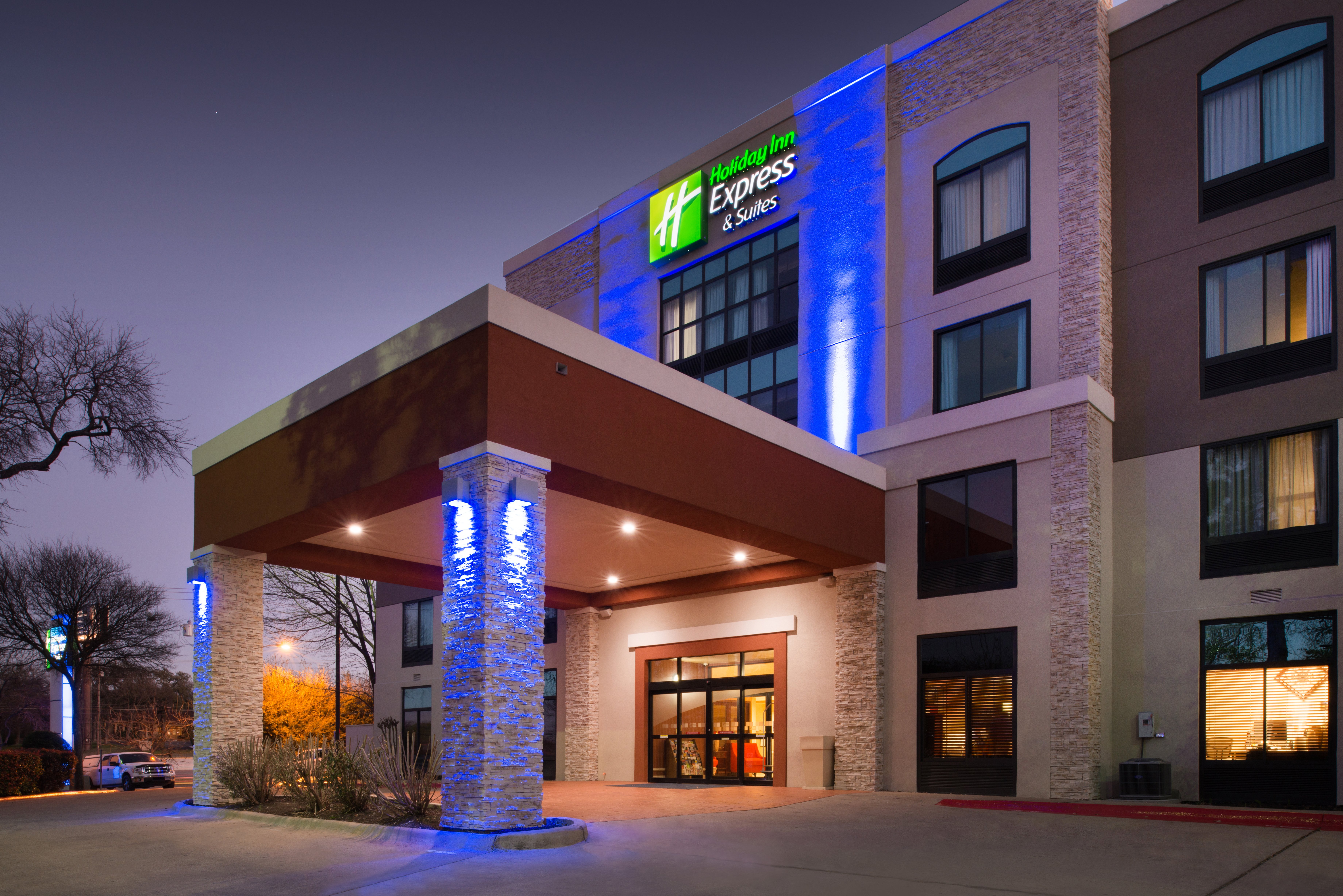 Holiday Inn Express Austin North Central 6/65