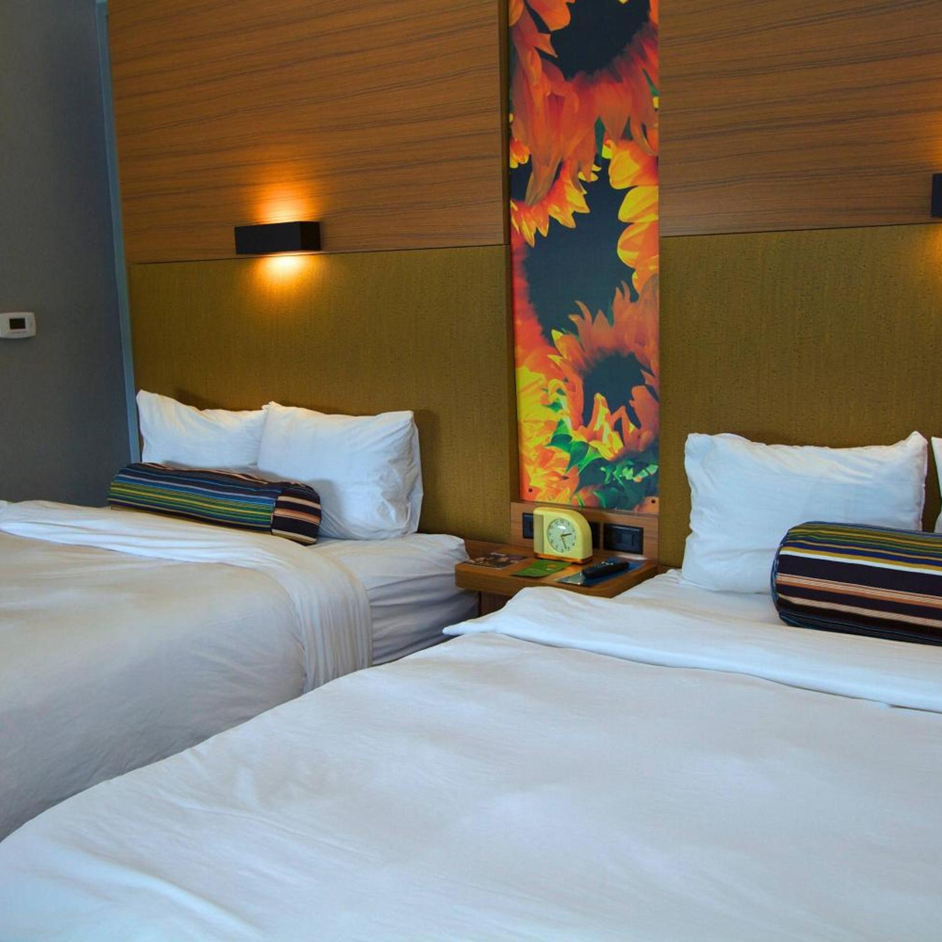 Aloft, Guest Room, 2 Queen Beds