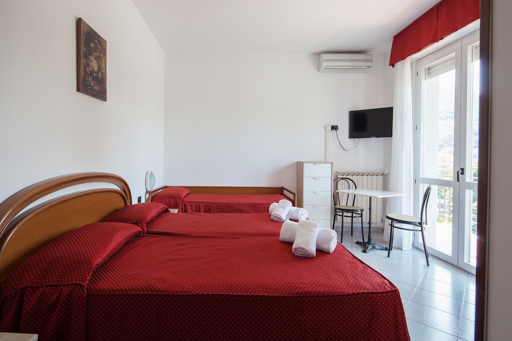 Hotel Nella 15/44