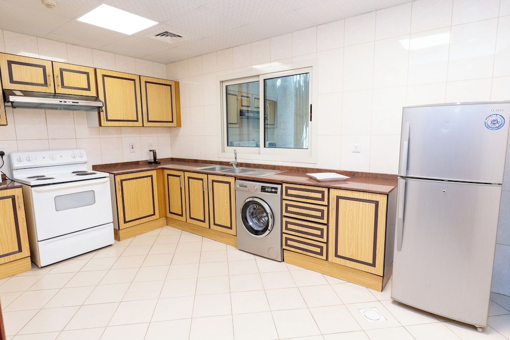 Al Raya Hotel Apartments 9/63