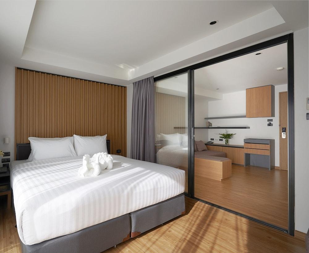 Garden Hill, Suite